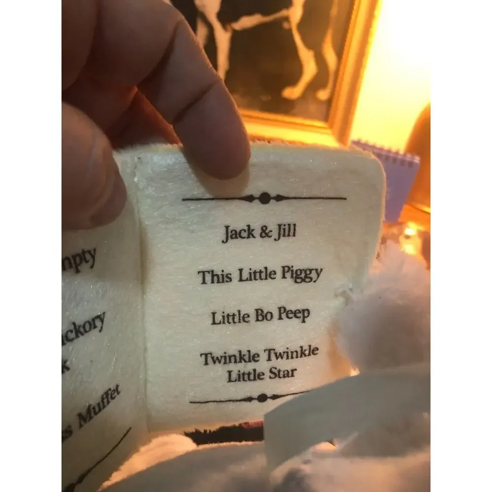 TALKING MOTHER GOOSE PLUSH 16" RECITES 7 CLASSIC NURSERY RHYMES - NEW TAGS - Picture 5 of 10